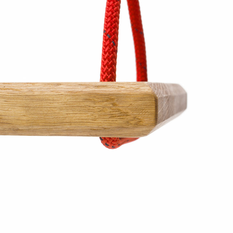 Schaukel zum gemeinsamen Schaukeln mit Kindern und abgerundeten Kanten die angenhem in der Hand liegen.